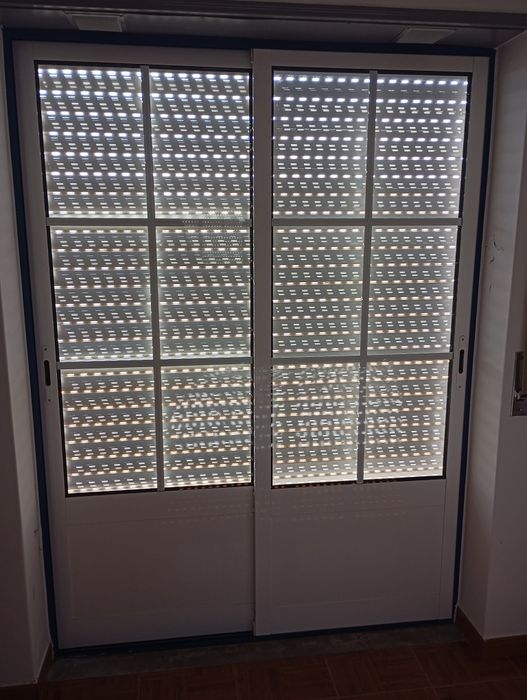 Janelas de vidro simples e duplo