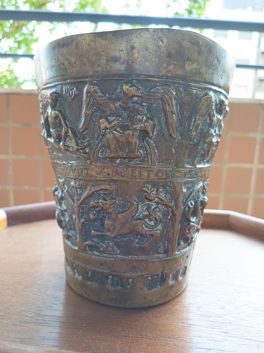 Situla de Godofredo - Antiguidade