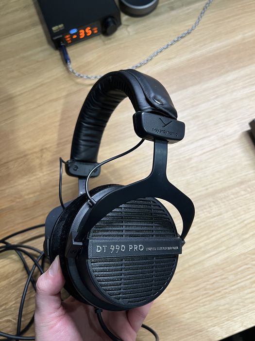 Słuchawki otwarte Beyerdynamic DT 990 PRO 250 Ohm Black Edition