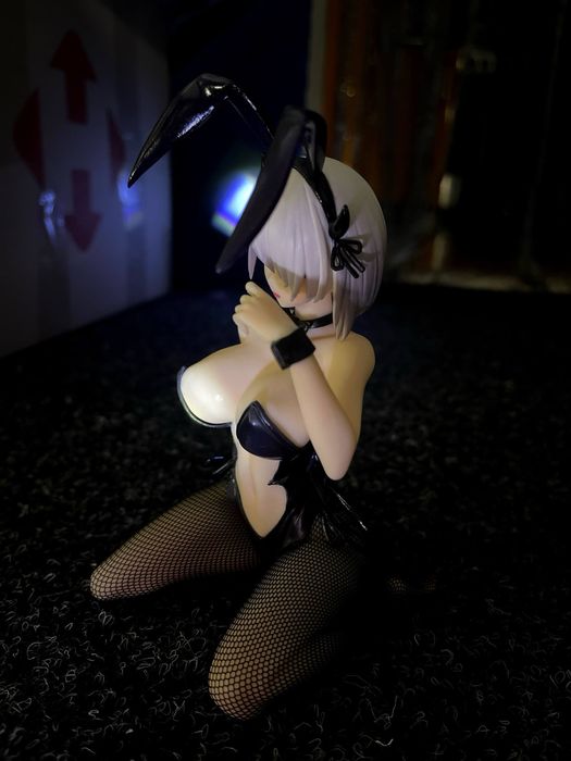 Нова еротична фігурка Nono Bunny Girl kneel