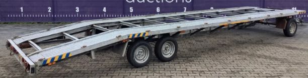 Porta carros para 2 carros grande dimensão com  3 eixos 1 direcional  3.5 t