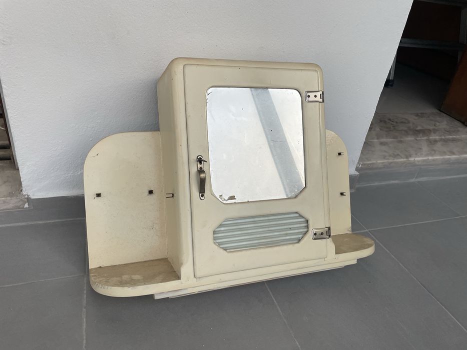 Armario de casa de banho