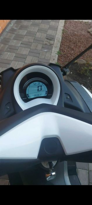 Електромаксіскутер двумісний. Надійний та спортивно гарний.