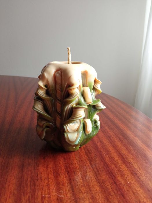 Vela artesanal decorativa