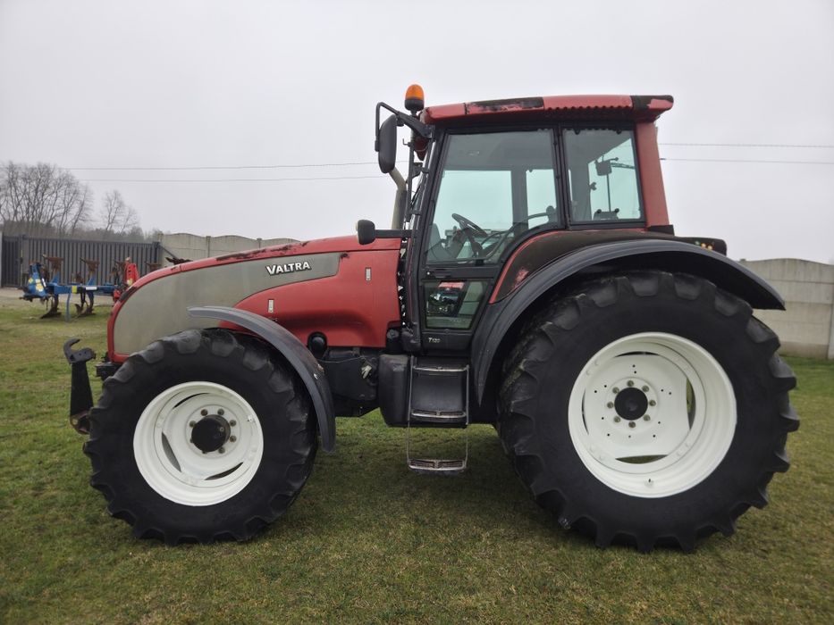 Valtra T120,2005 rok,sprężarka