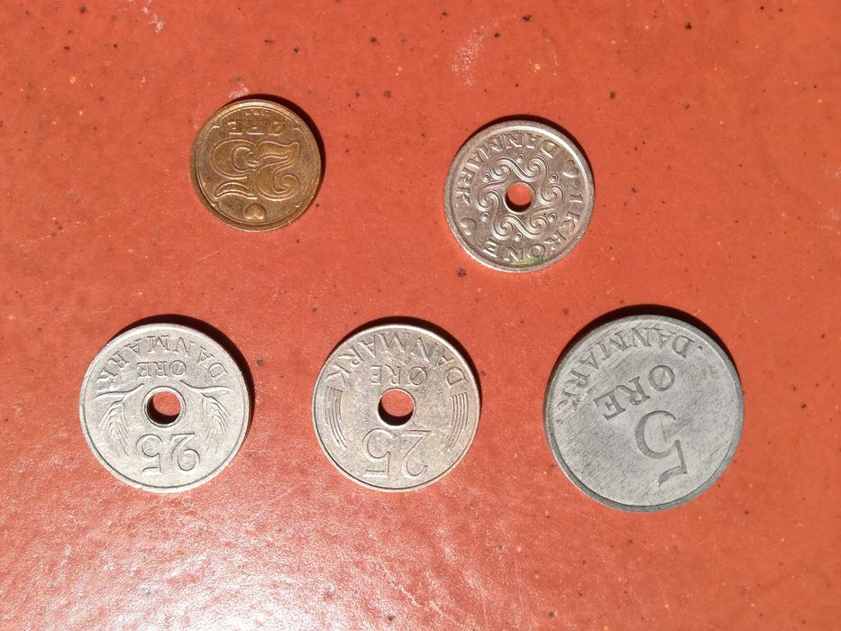 moedas de reais e escudos dos anos 1757 a 2000