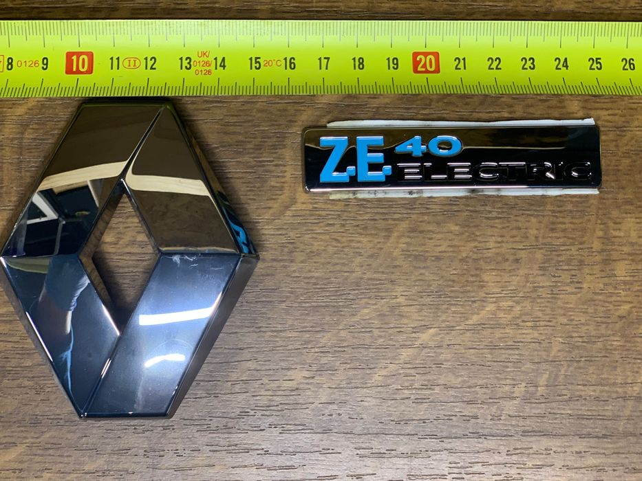 Значок renault zoe оригінал