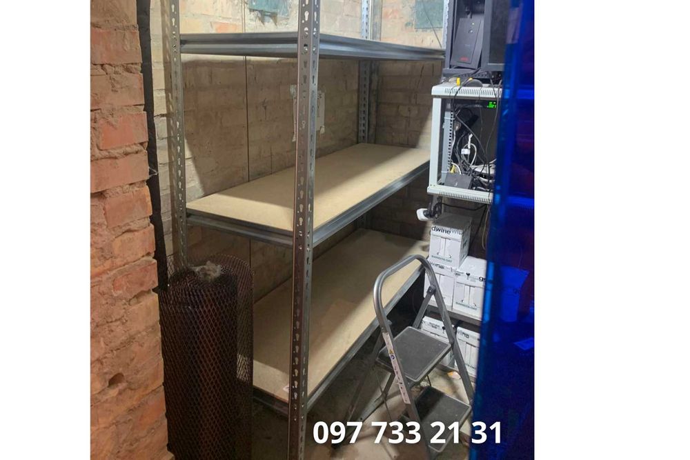 Стелаж в погреб або гараж. Міцний, 270 кг на полицю. Ширина 1.53 м