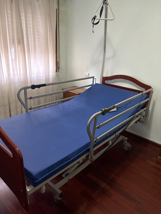 Cama elétrica articulada/ortopédica