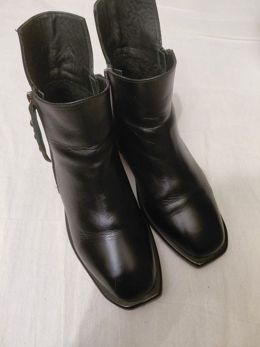 Ботинки кожаные 38 размер