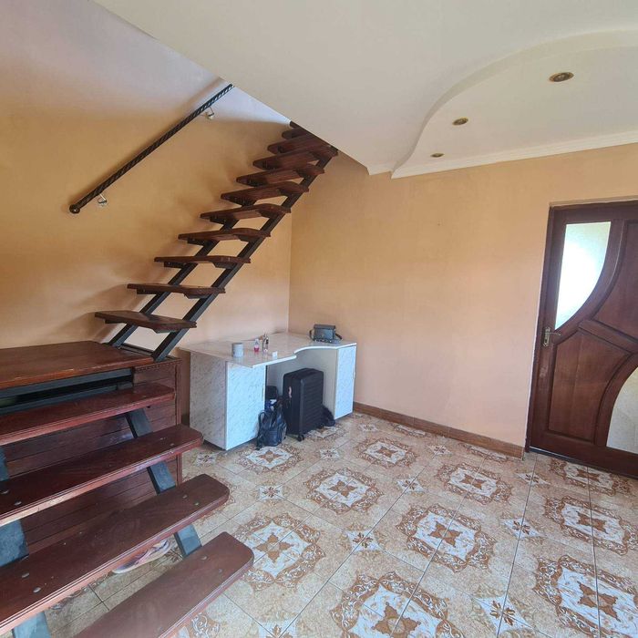 Продається чудовий сімейний будинок в м.Берегово