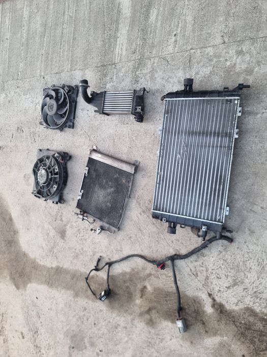 Опель Астра Аш Зафіра Б 1.7 1.9 D Opel Astra H Zafira B Радіатор Венти