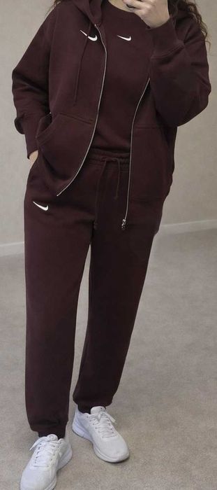 Komplet dresowy damski Nike