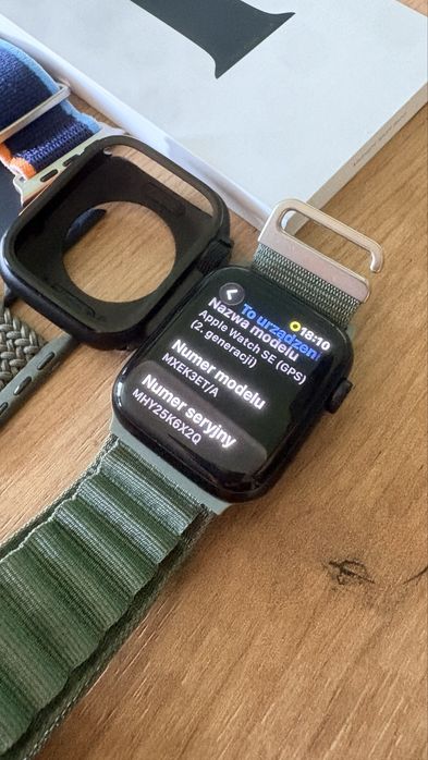 Apple Watch SE 2 (2022) 44 mm GPS – komplet + dodatkowe paski