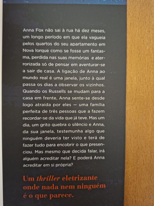 A Mulher à Janela