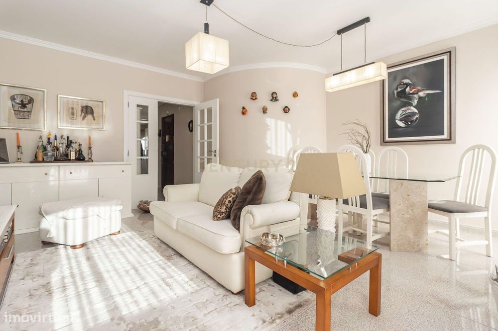 Excelente T3 Remodelado – 3º Andar (sem elevador) | 98 m² de área útil