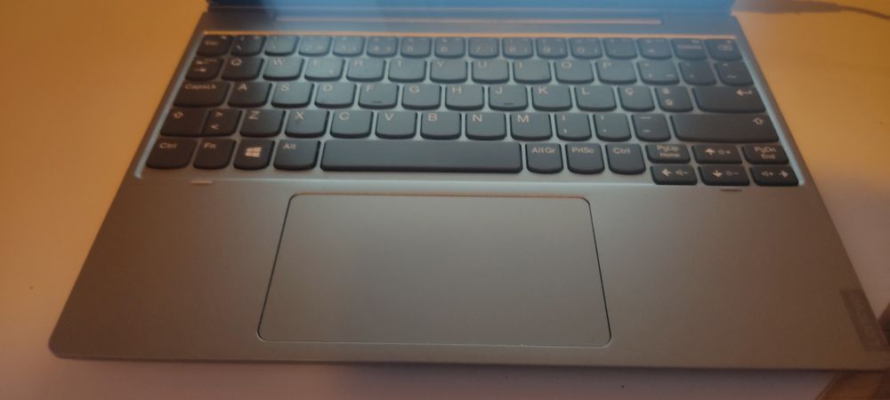 Tablet + teclado Lenovo