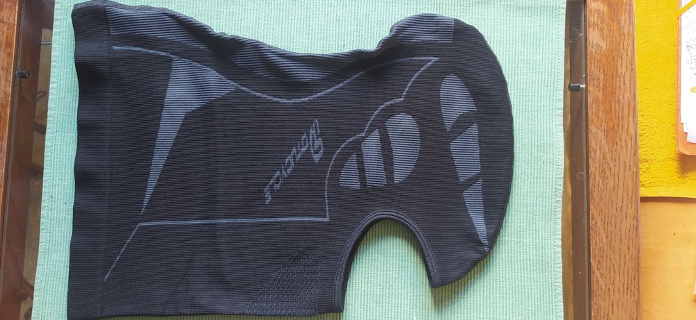 Kominiarka termoaktywna- sport