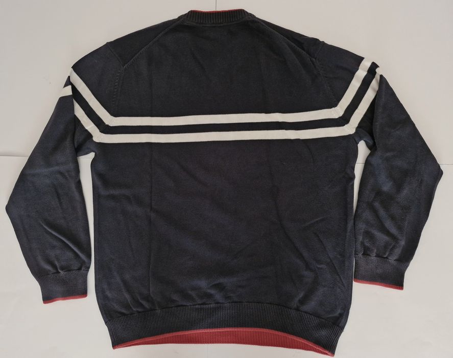 Camisola gola em V,  Pedro del Herro