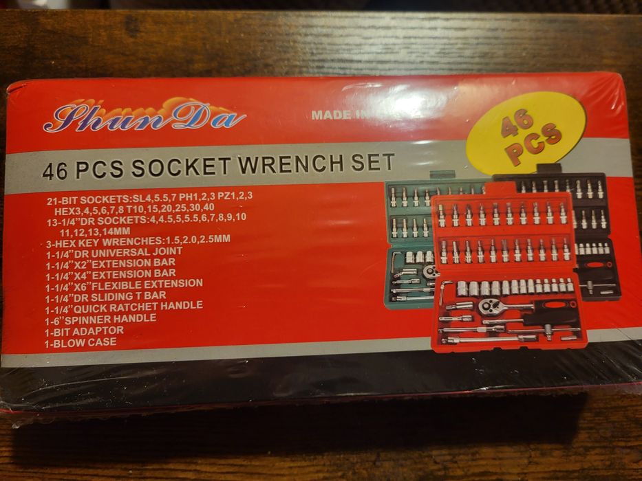 Zestaw kluczy nasadowych 46 elementów