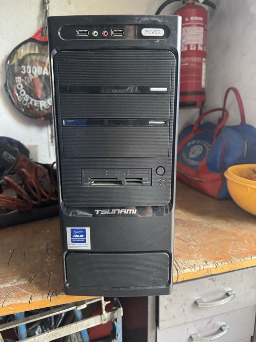Computer tower in good condition444711383000033282