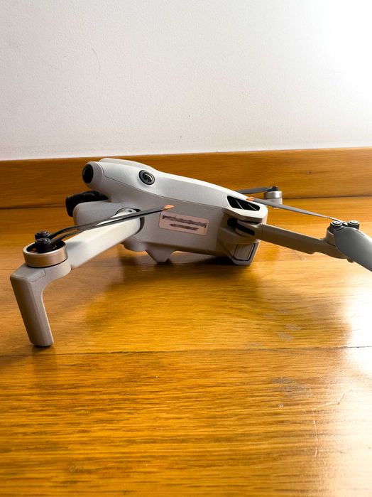 DJI Mini 4 Pro Fly More Combo