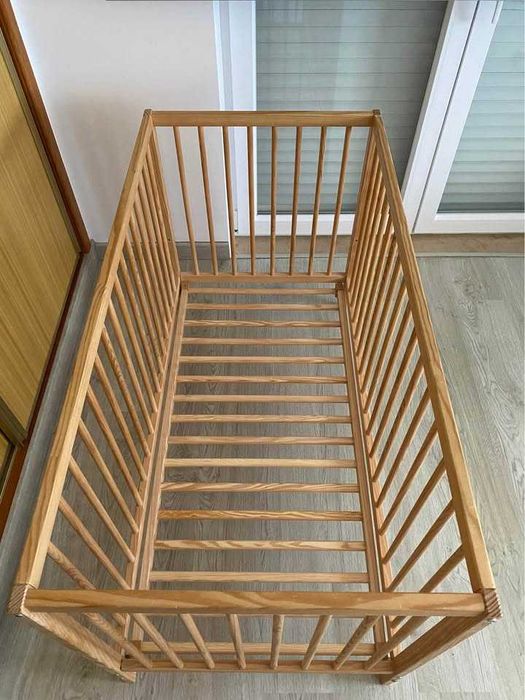 Cama de Grades Madeira