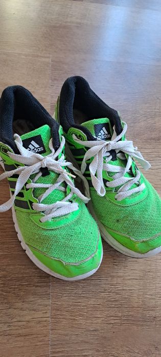 Adidas p.38 кросівки