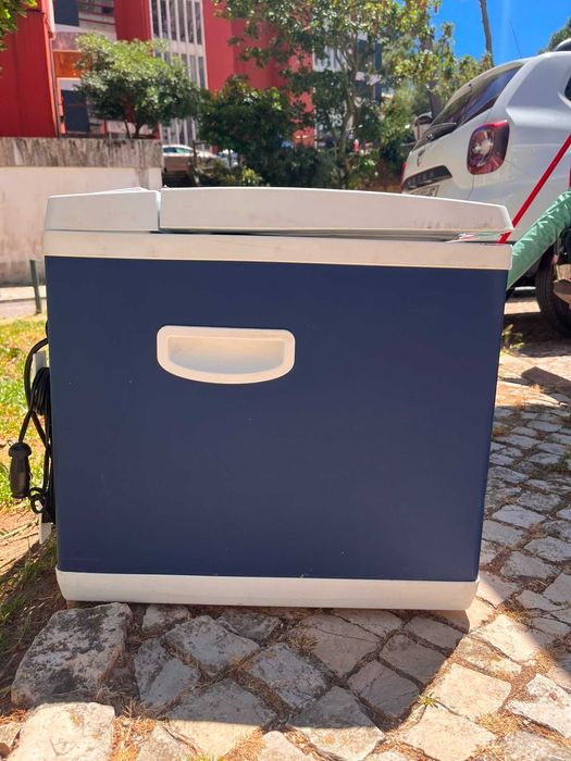 Mobicool MB40 – Frigorífico Portátil Híbrido 40L para Campismo / Autocaravana // Mobicool MB40 Hybrid Portable Camping Fridge / Coolbox – 40L