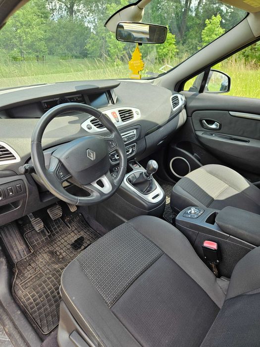 Renault  Scenic