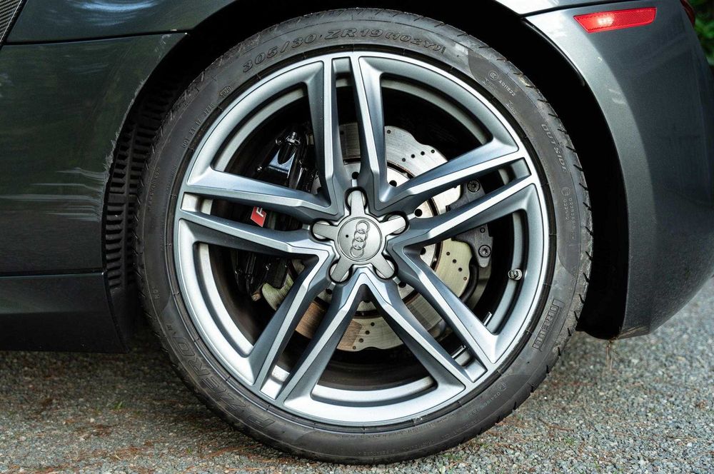 Oryginalne alufelgi AUDI R8 FL 19 cali 5x112, idealny stan, 2x8,5J i 2x 11J, czujniki TPMS, śruby