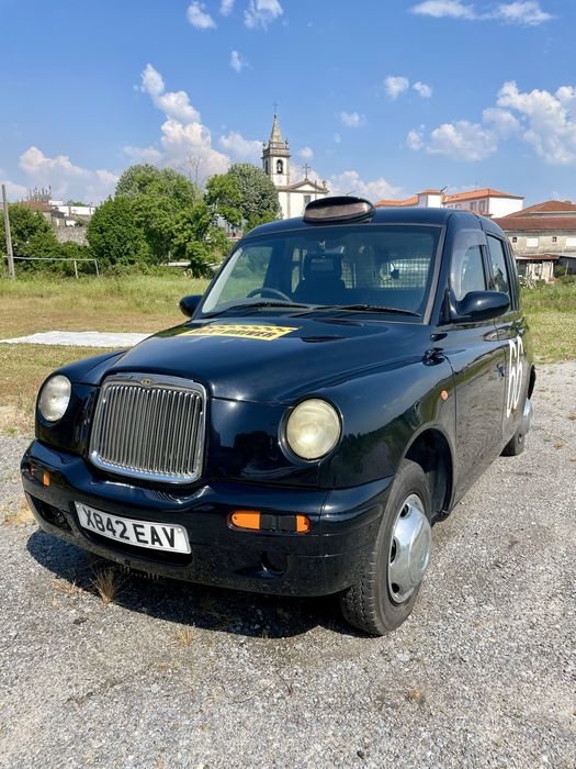 Vendo taxi ingles em nuito bom estado
