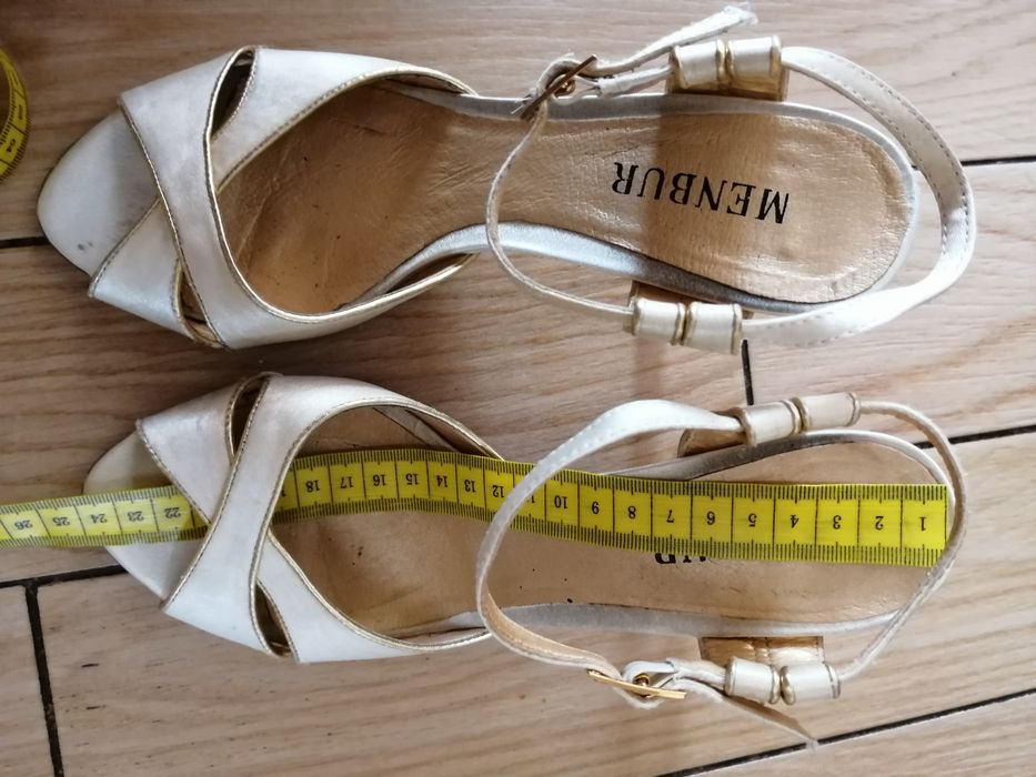 Sandałki ślubne Menbur rozm. 37 ok.24 cm