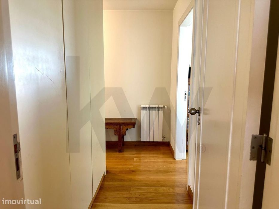 Apartamento T3 | 135 m2 de área bruta privativa | 2 lugares de garagem