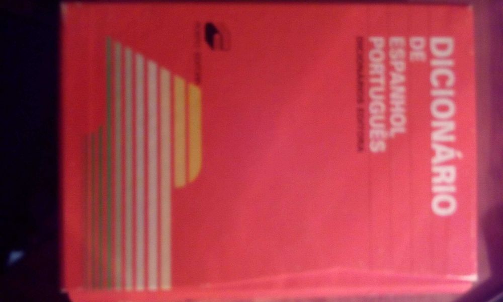 Dicionários diversos: Espanhol, Francês, Português