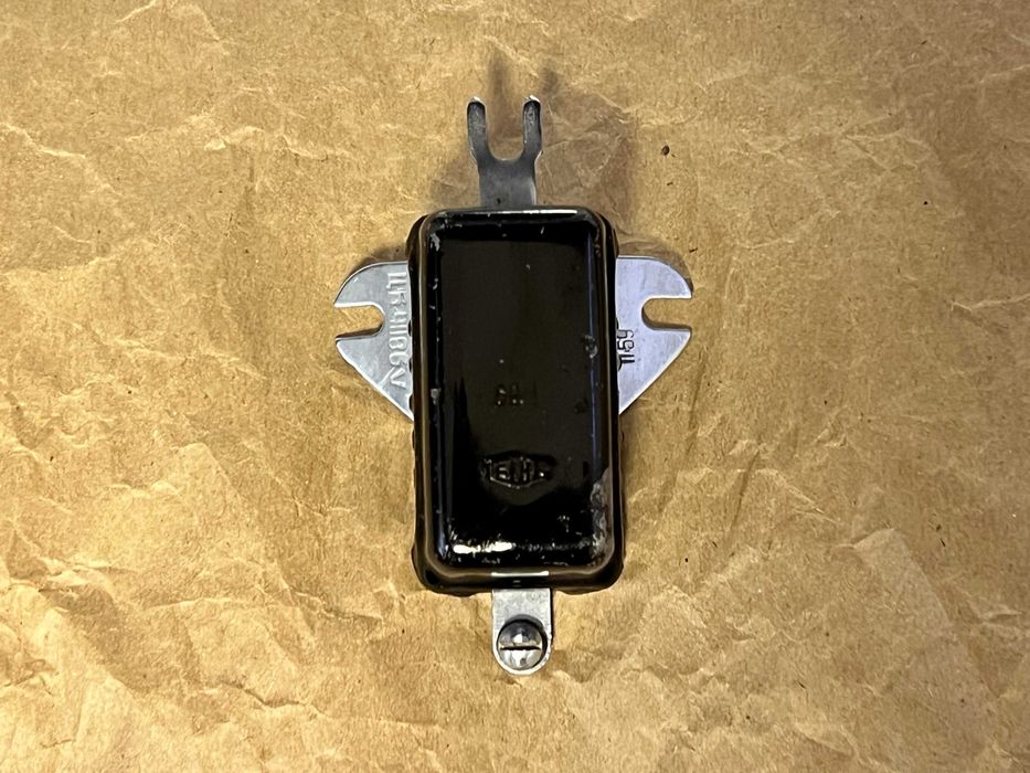 Нове реле генератора ЦБ 4118 6v,ГАЗ ММ,ЗиС,ТИЗ АМ 600,ГАЗ 67,ИЖ 8,9,12