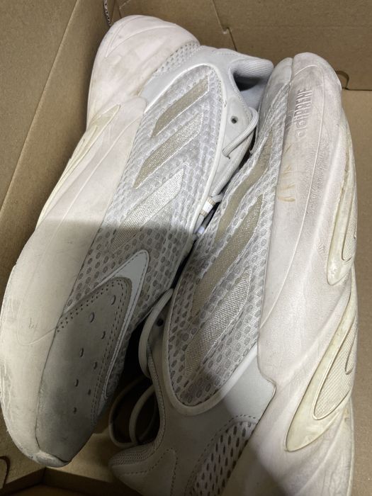 Adidas ozelia brancos