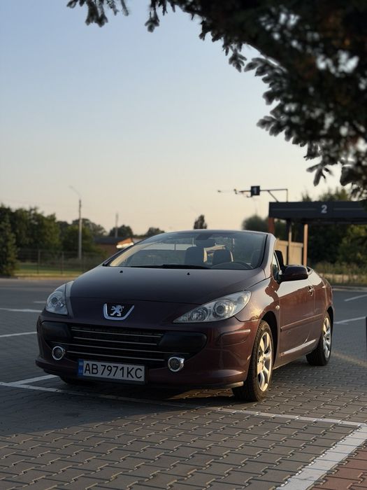 Кабріолет peugeot 307 cc пежо купе 2005 рік 260 пробіг 2.0 дизель клімат датчики дощу та світла парктронік диски 16 салон шкіра цікаве авто для міста