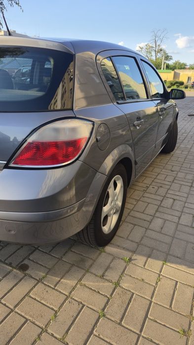 Opel Astra H 2004 року 1,8 автомат