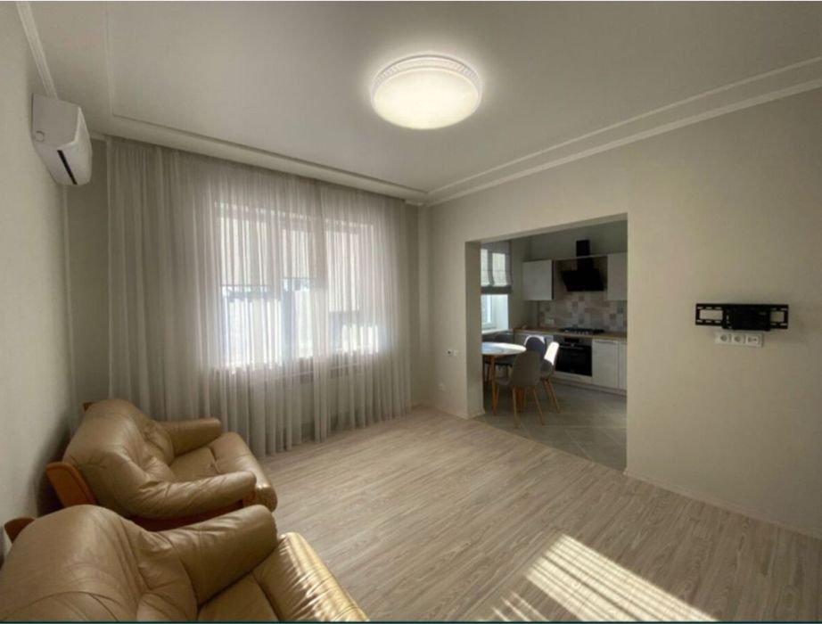 Первая сдача шикарной 2к/квартиры  Сталинки ,в районе ЖД - Вокзала !