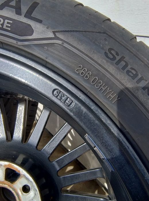 OZ 35 anniversary  8Jx 17 235/45 17(superturismo GT)