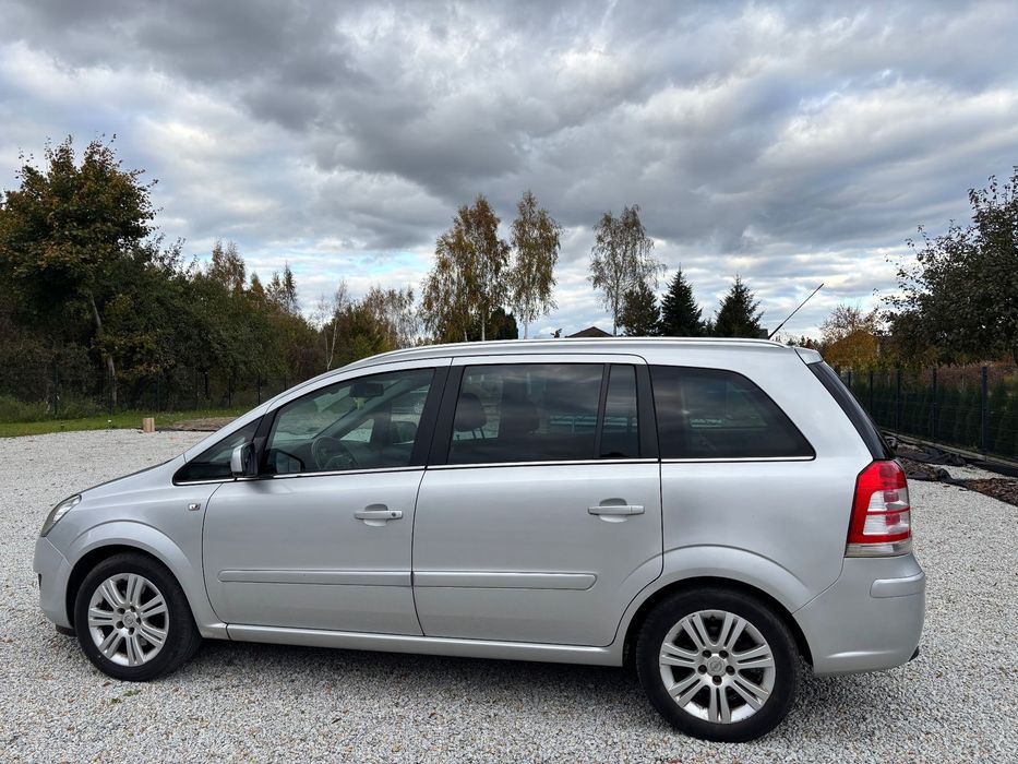 Opel Zafira Zadbany egzemplarz