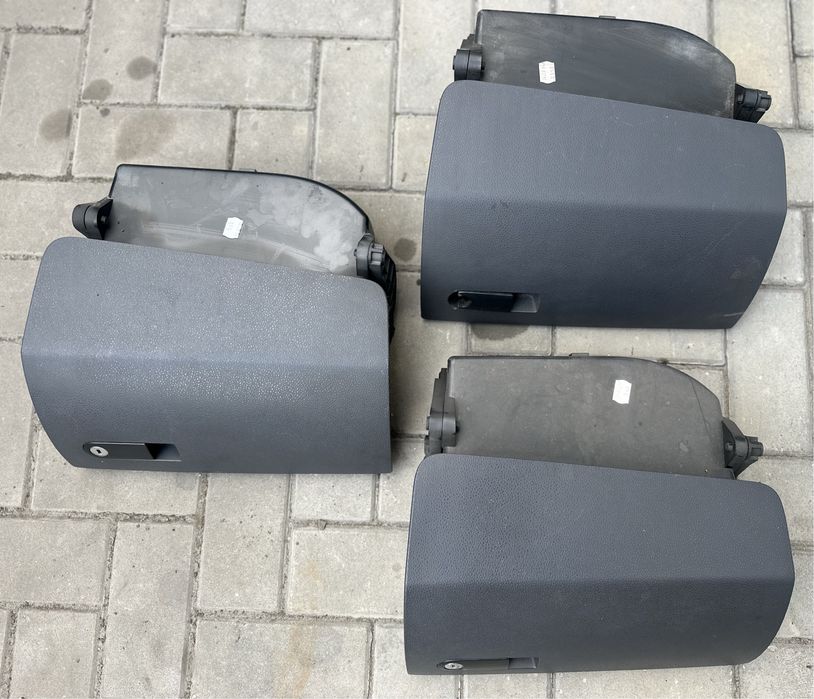 Бардачок Volkswagen Т5 2003-2010