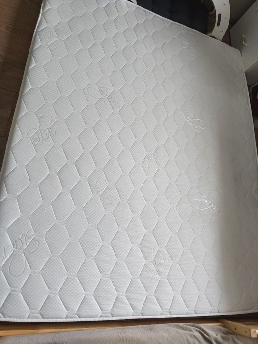 Topper na łóżko, materac nawierzchniowy 160x200