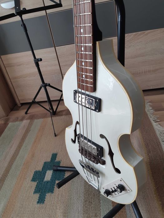 Gitara  basowa polecam