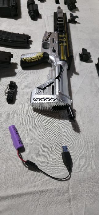 M4 de bolas de água