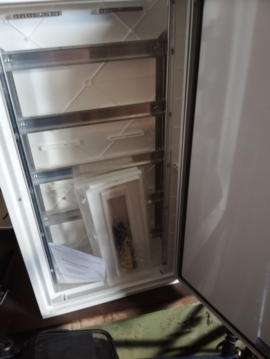 Quadros elétricos novos em ferro