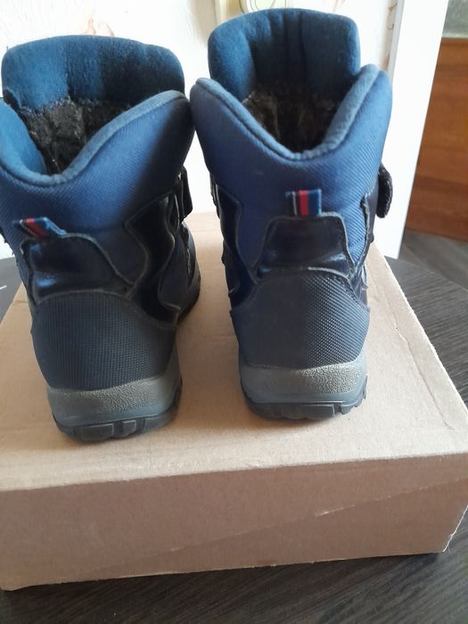 Зимові чобітки термо на хлопчика розмір 24.