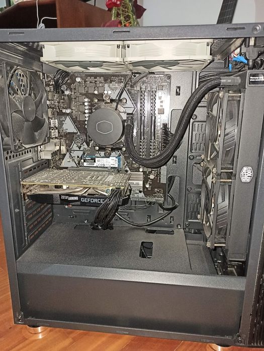 Vendo PC Gaming usado, em bom estado geral e sempre bem estimado