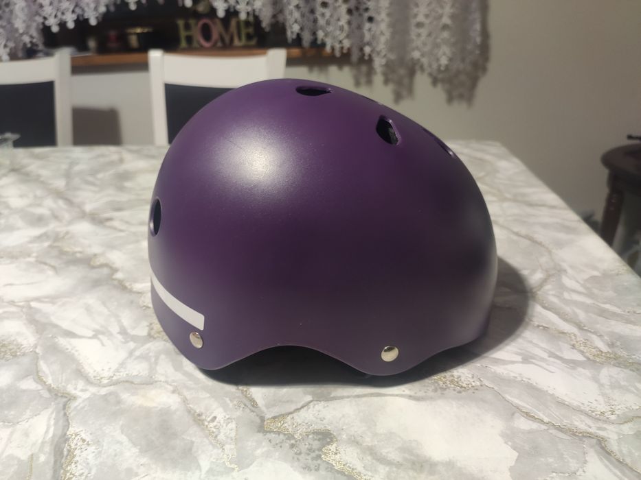 Kask do jazdy na rolkach S/M 48-54